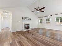 201 Rosedale Lane, Matthews, NC 28105