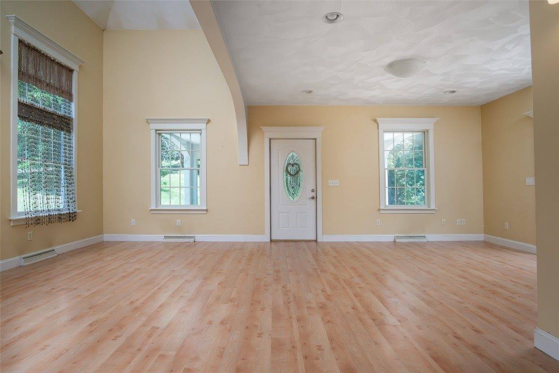 109 Dogwood Court, Endwell, NY 13760