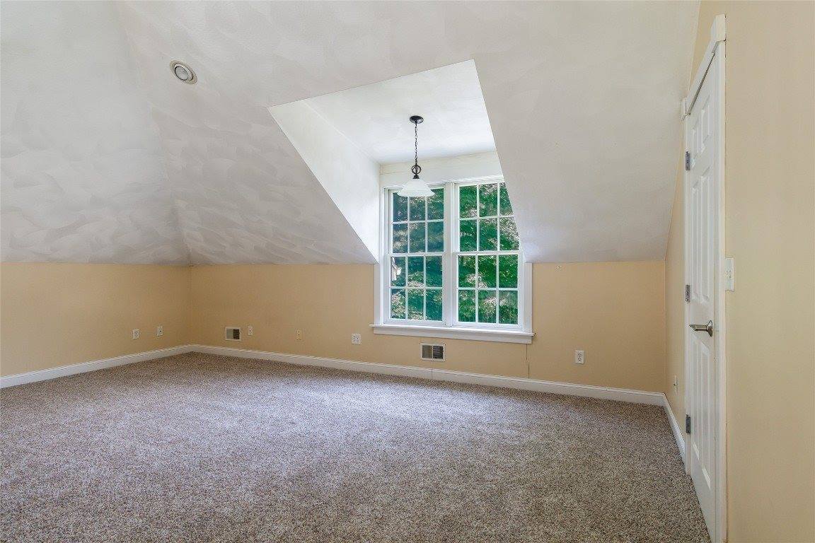 109 Dogwood Court, Endwell, NY 13760