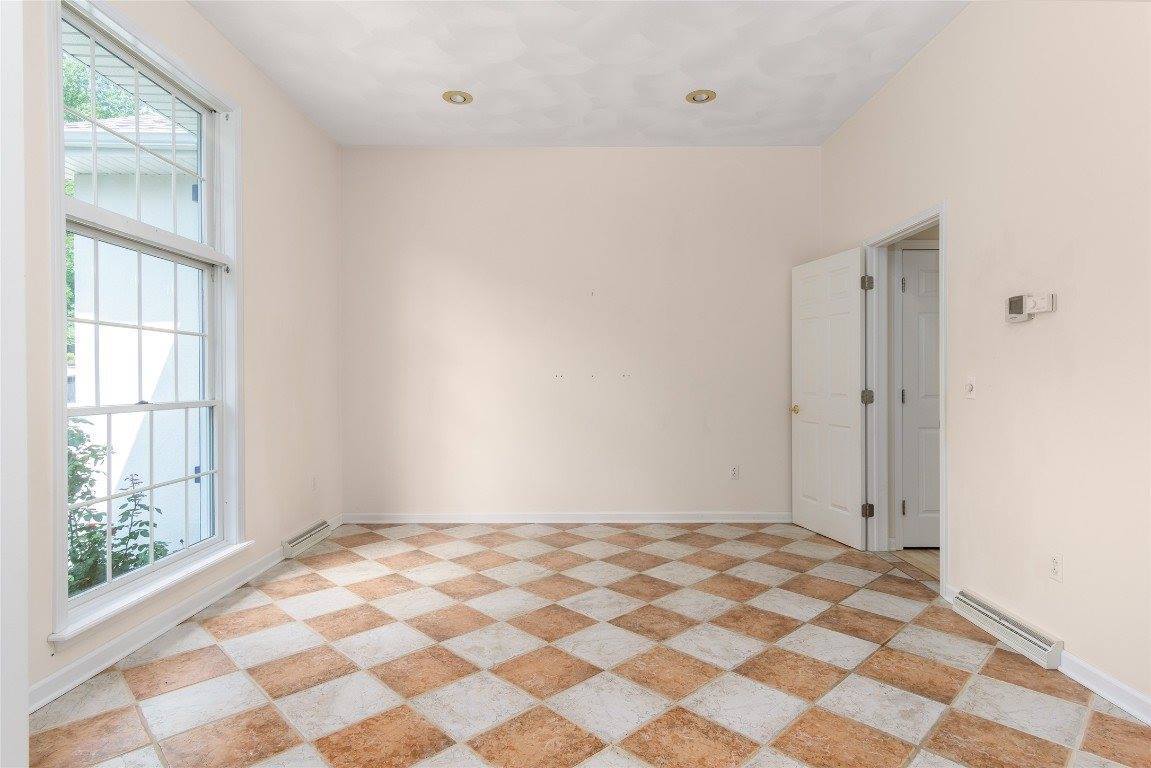 109 Dogwood Court, Endwell, NY 13760