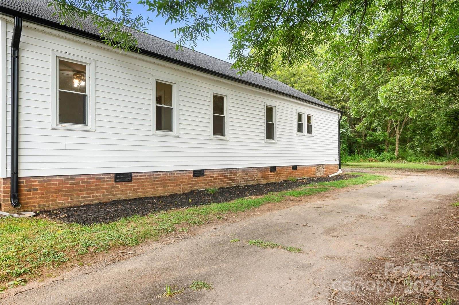 2401 Boy Scout Road, Lincolnton, NC 28092