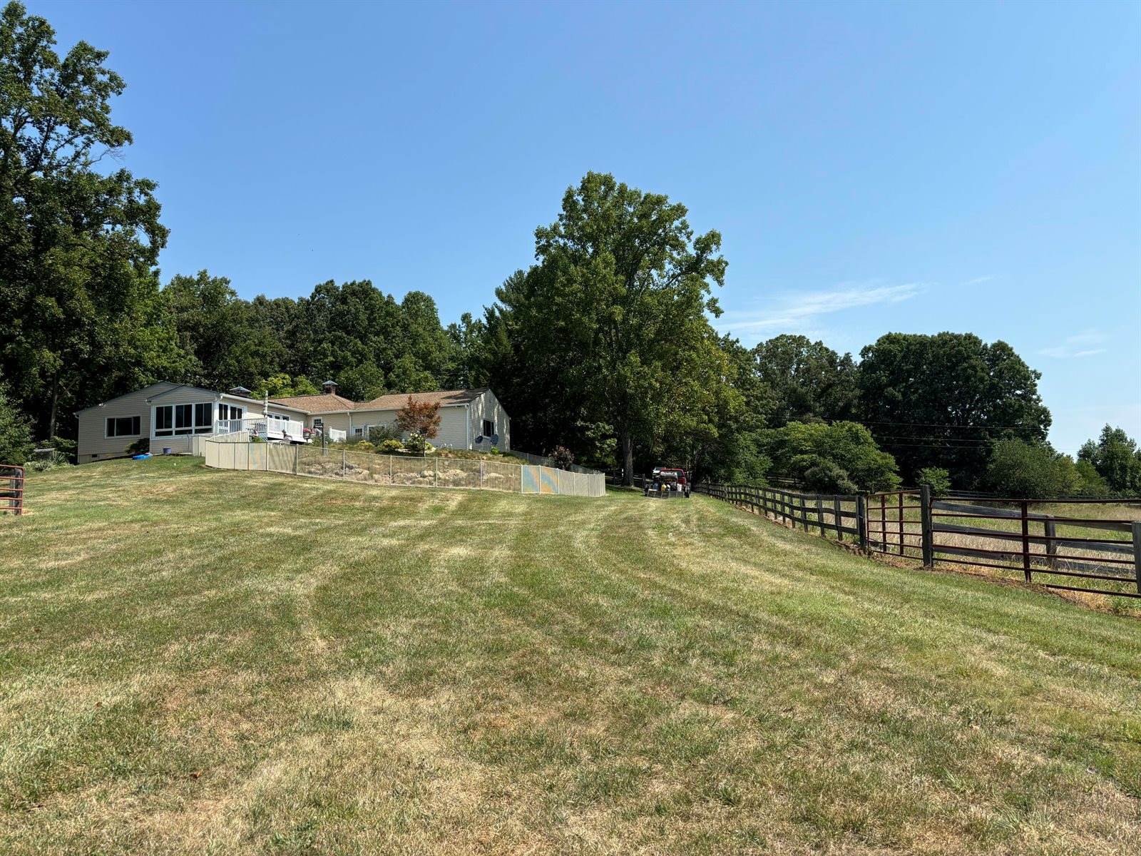 1365 Oak Ridge Rd, Buchanan, VA 24066