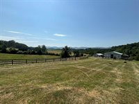 1365 Oak Ridge Rd, Buchanan, VA 24066