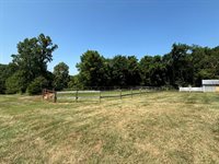 1365 Oak Ridge Rd, Buchanan, VA 24066