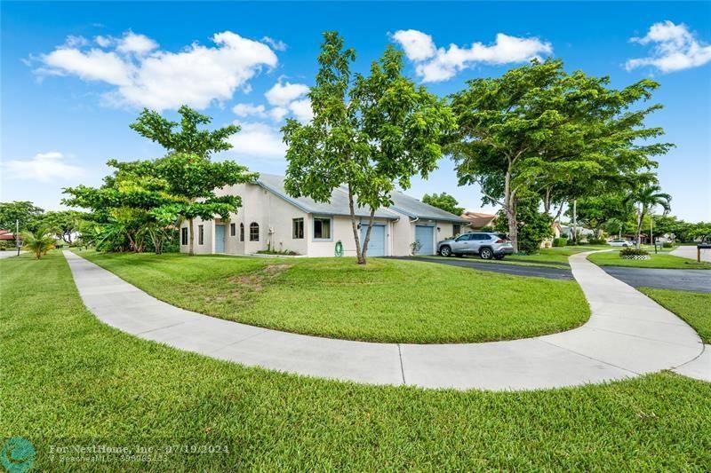 6005 NW 79th Ave, Tamarac, FL 33321