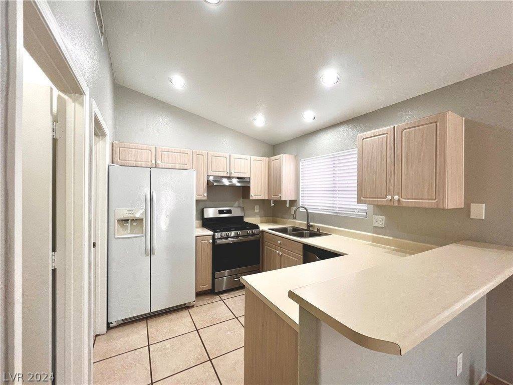 1003 Sand Coral Drive, Las Vegas, NV 89123