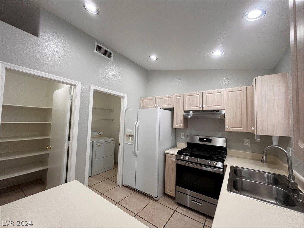 1003 Sand Coral Drive, Las Vegas, NV 89123