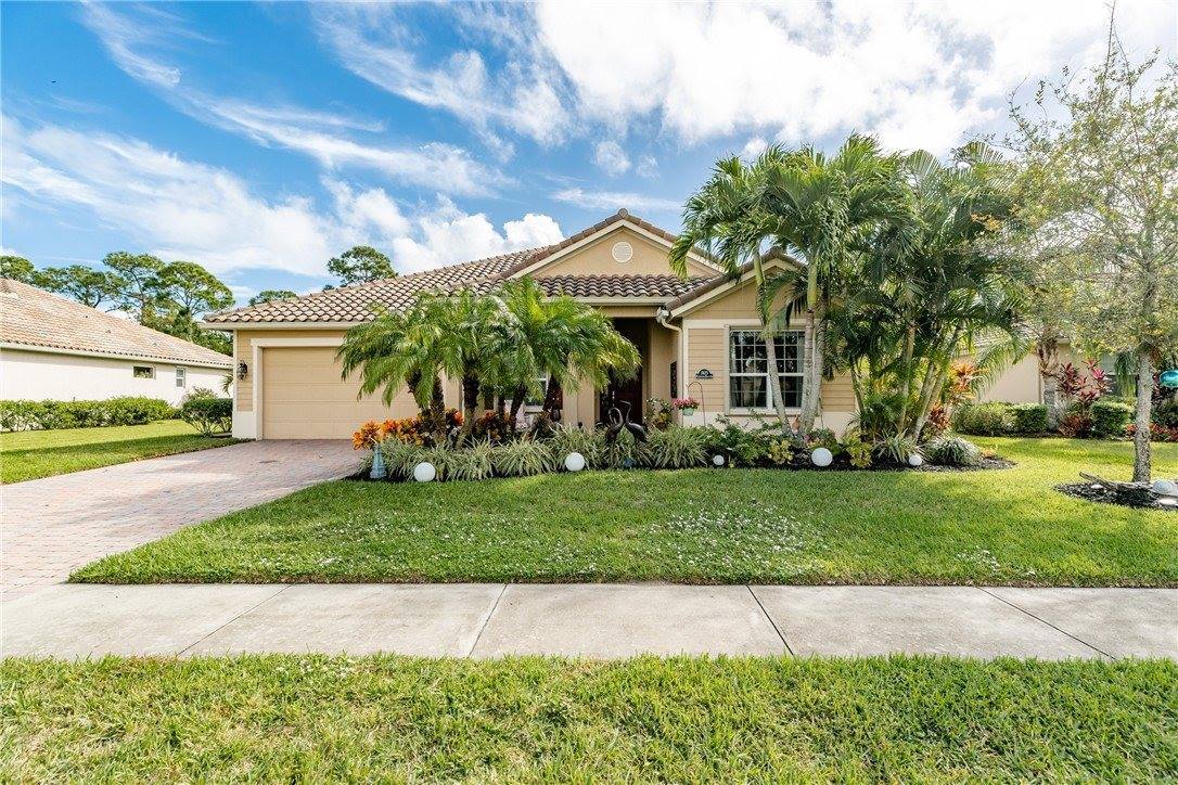 7675 Fieldstone Ranch Square, Vero Beach, FL 32967