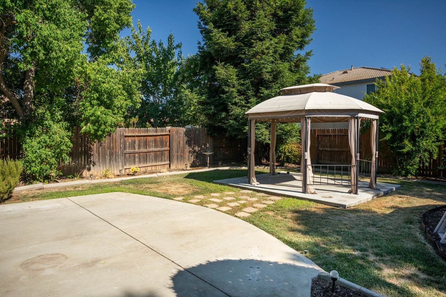 1410 Edwards Court, Plumas Lake, CA 95961