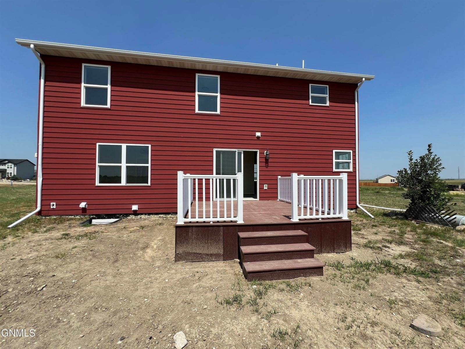 13664 Redwood Way, Williston, ND 58801