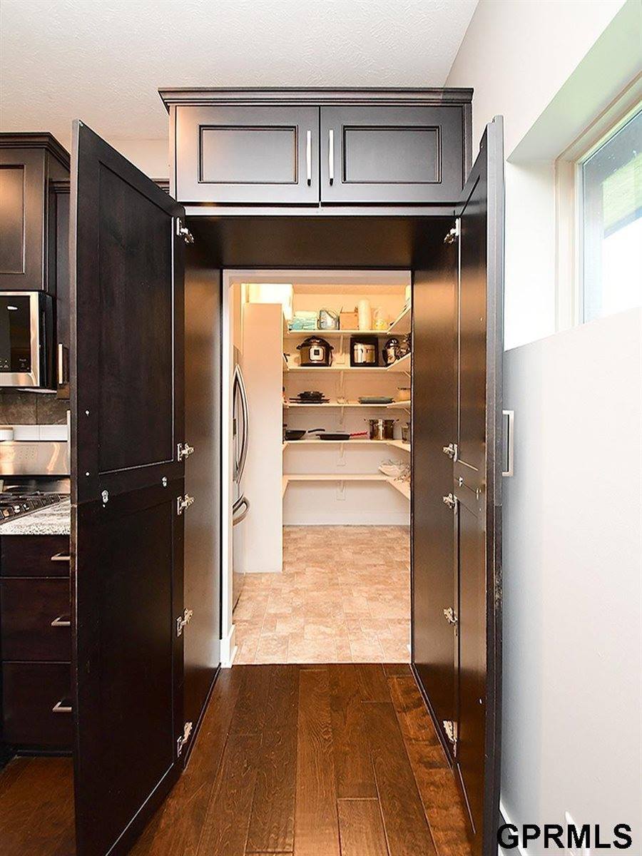 15206 Vane Street, Bennington, NE 68007