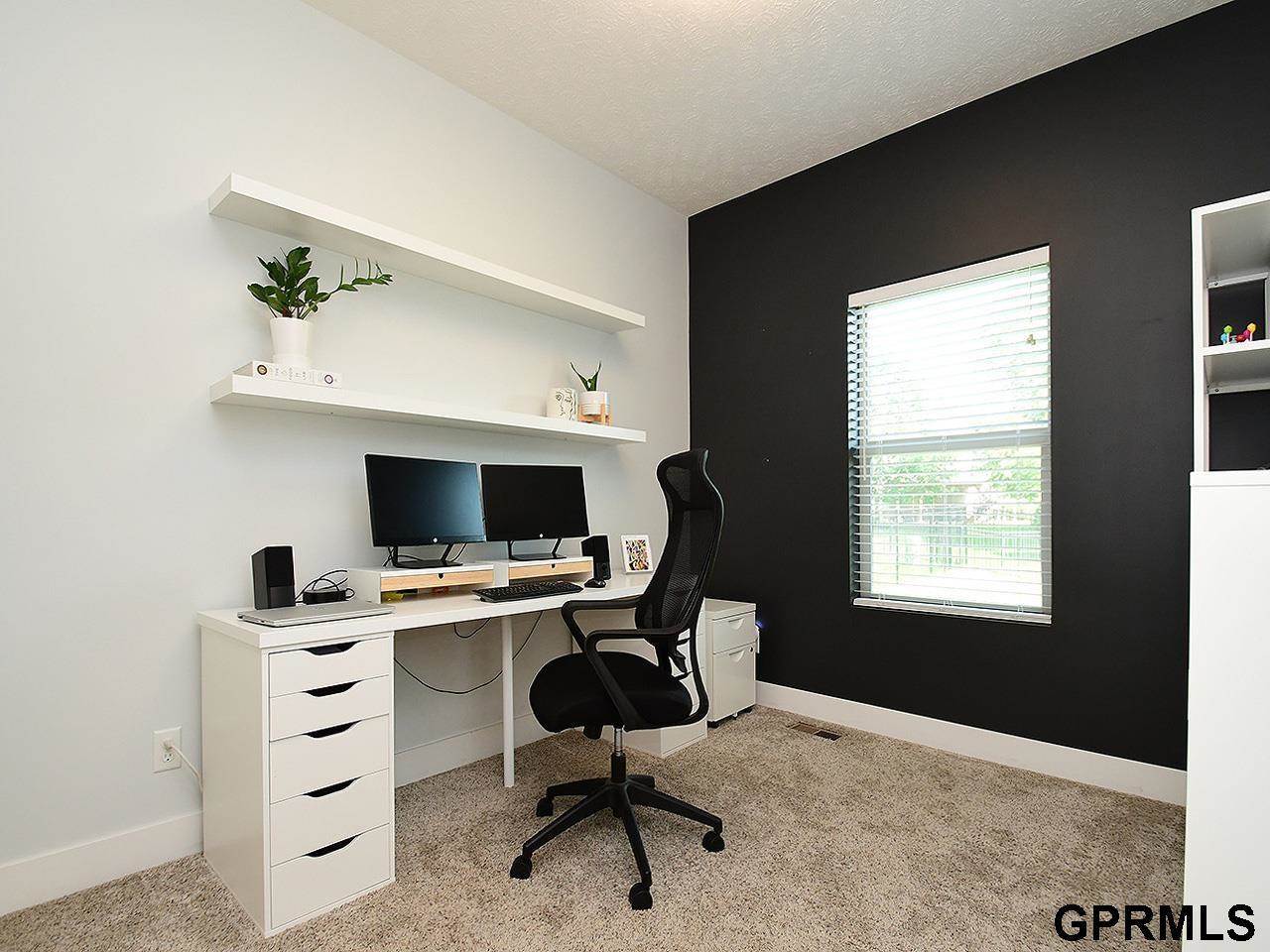 15206 Vane Street, Bennington, NE 68007