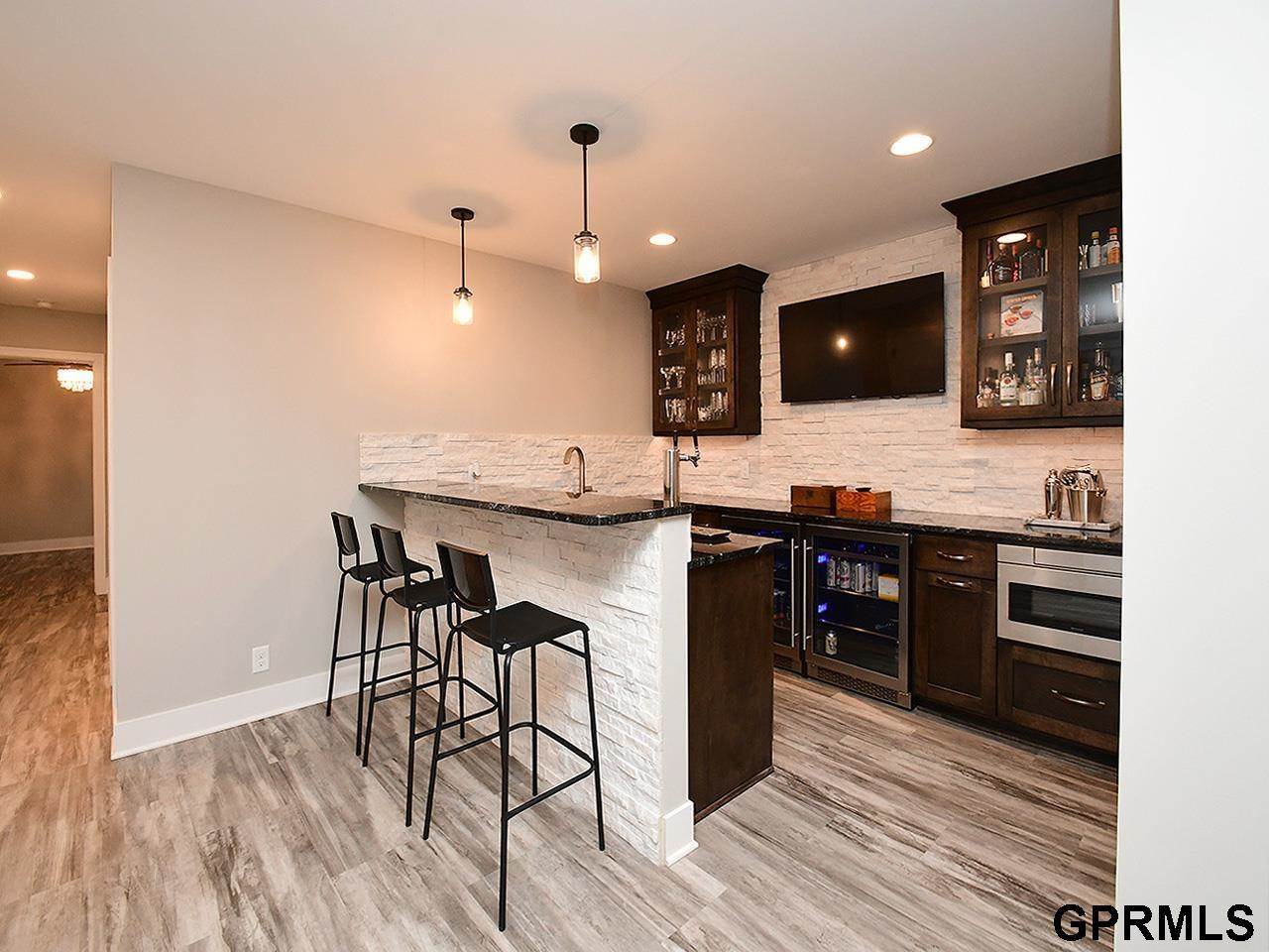 15206 Vane Street, Bennington, NE 68007