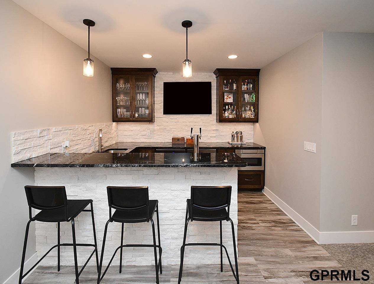 15206 Vane Street, Bennington, NE 68007