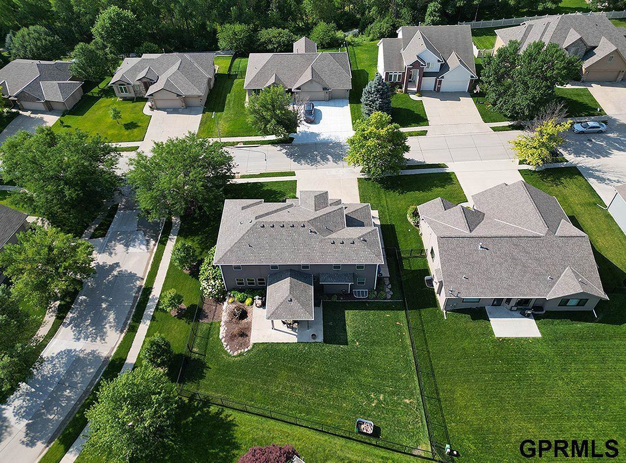 15206 Vane Street, Bennington, NE 68007