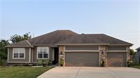 1409 SW Merryman Dr, Lee's Summit, MO 64082