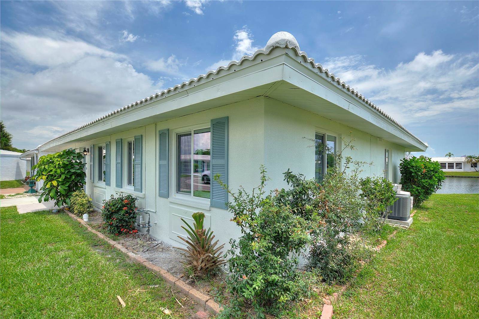 551 Circlewood Drive, #T12, Venice, FL 34293