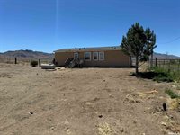 8825 East Hunt Ave, Winnemucca, NV 89445