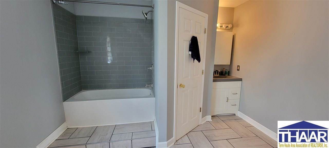 7020 West 5th, Rosedale, IN 47874