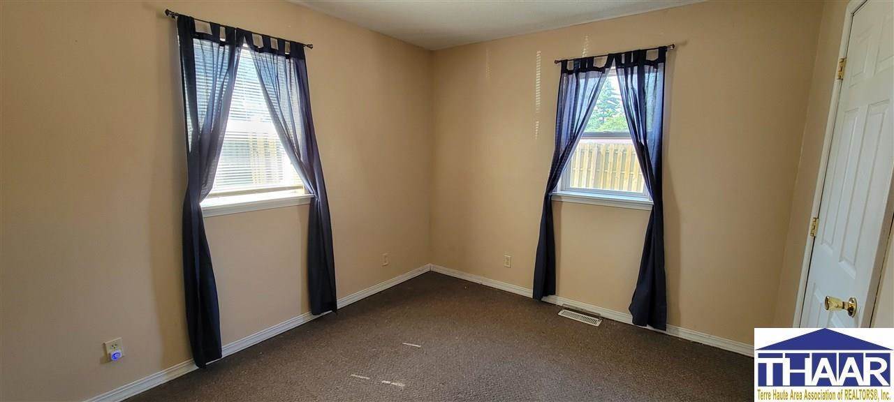 7020 West 5th, Rosedale, IN 47874