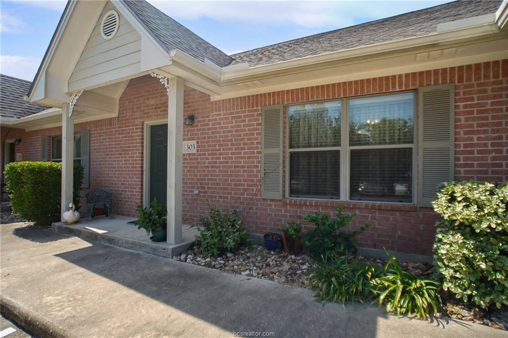 1702 Deacon Drive, College Station, TX 77845