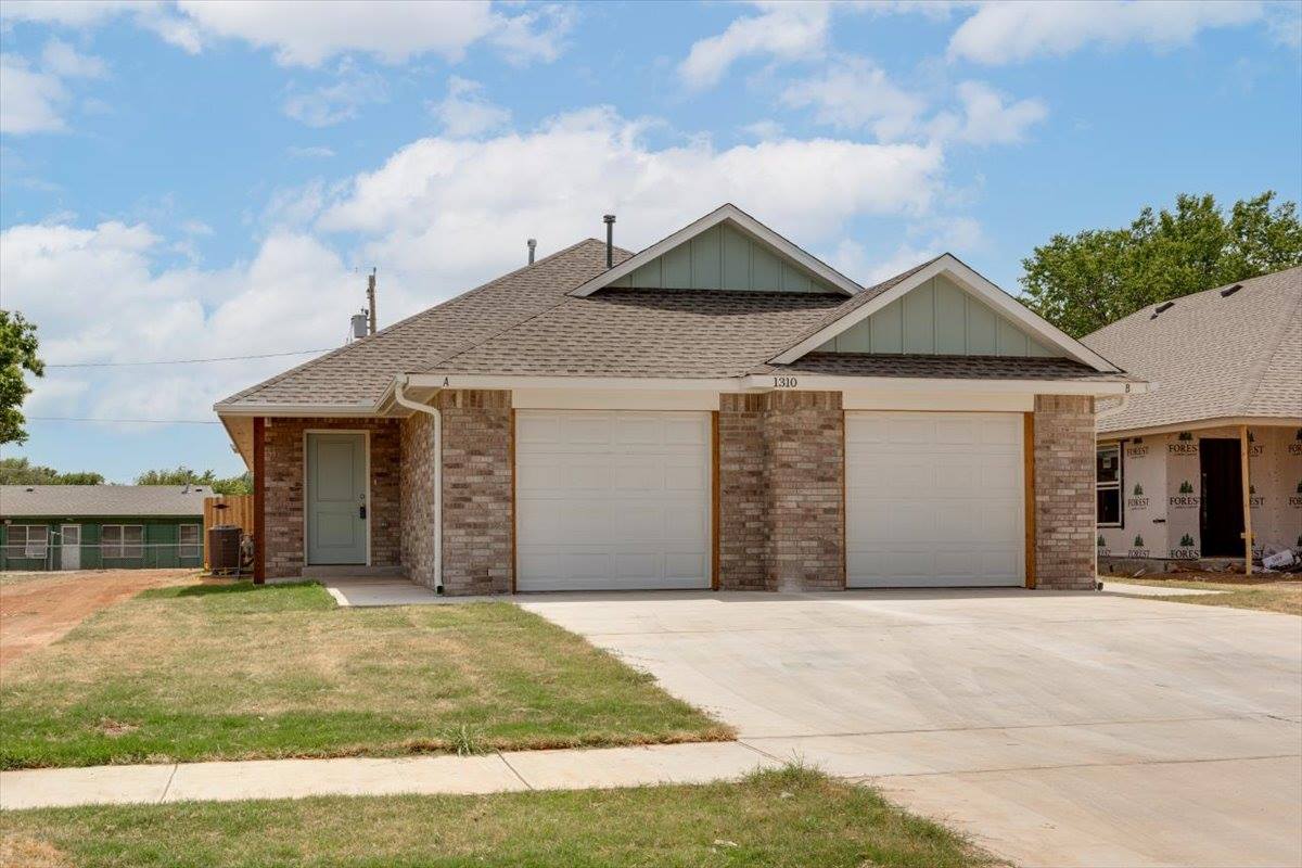 1310 SW New York Ave, Lawton, OK 73501