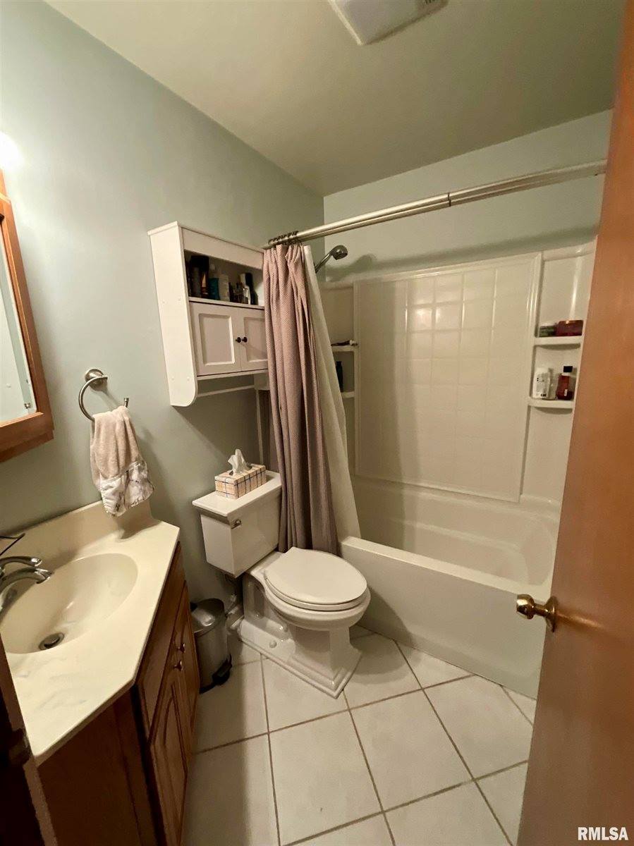 3816 32ND Avenue, Moline, IL 61265