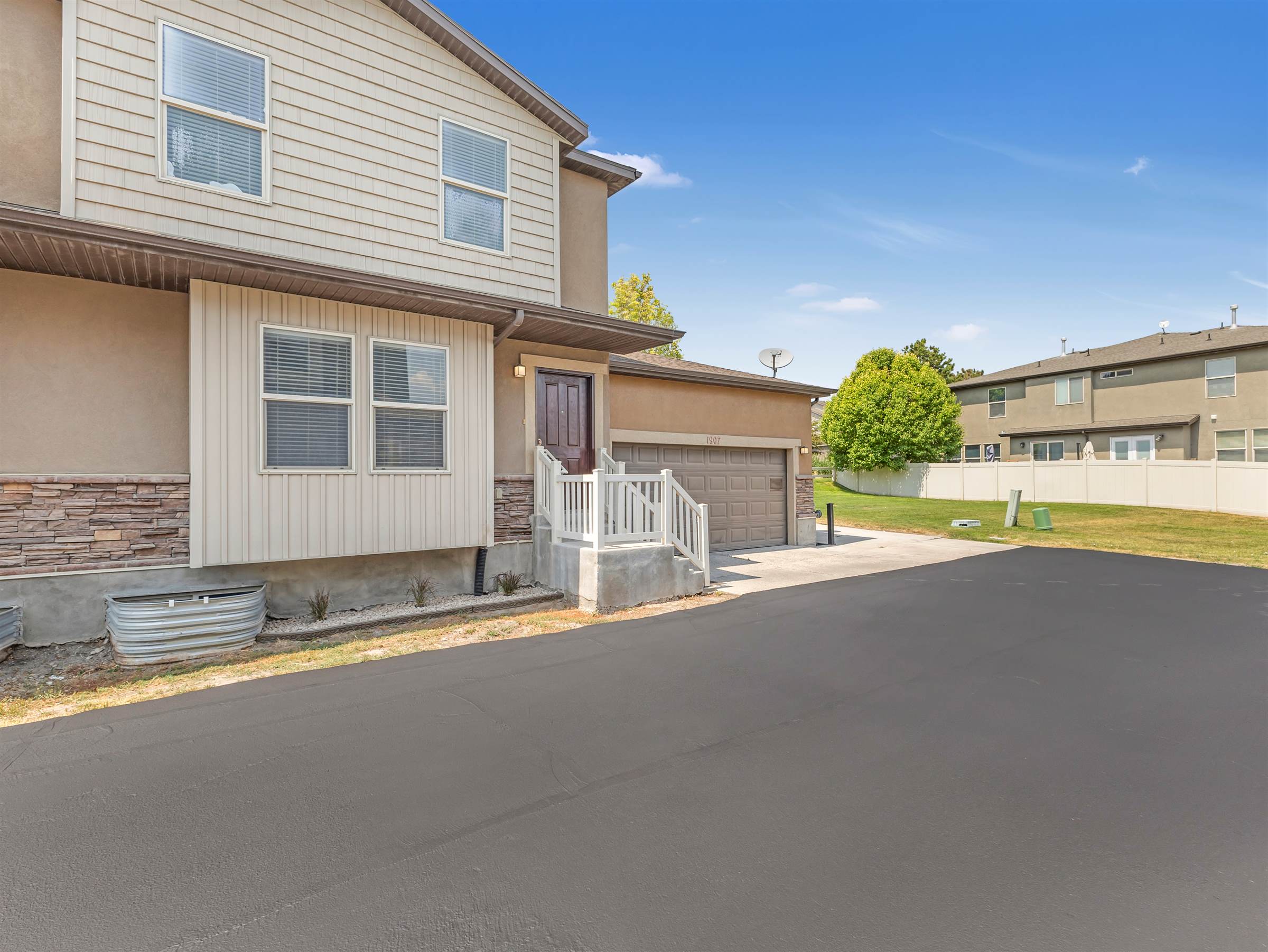 1907 N Bountiful Way, Saratoga Springs, UT 84045