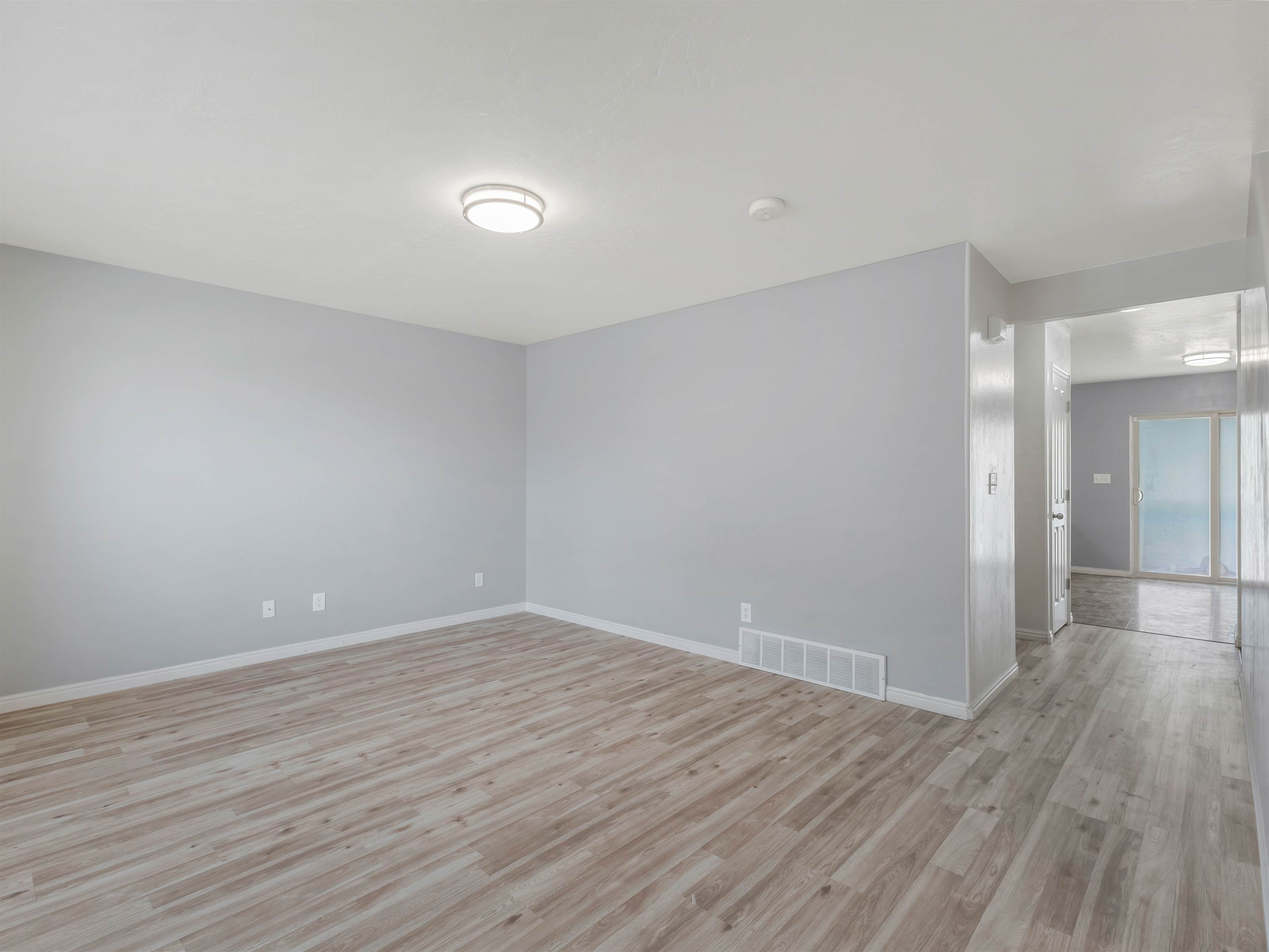 1907 N Bountiful Way, Saratoga Springs, UT 84045