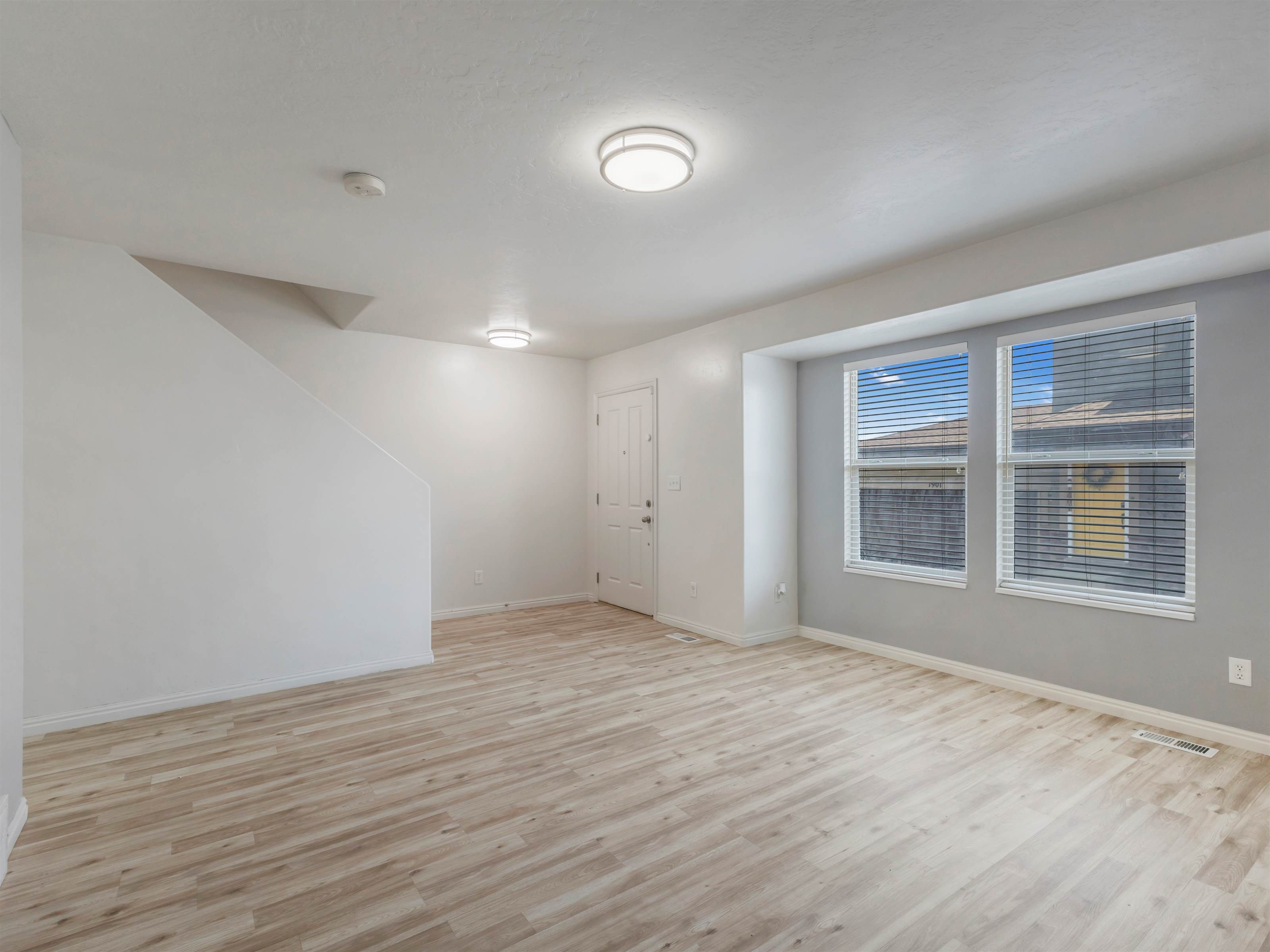 1907 N Bountiful Way, Saratoga Springs, UT 84045