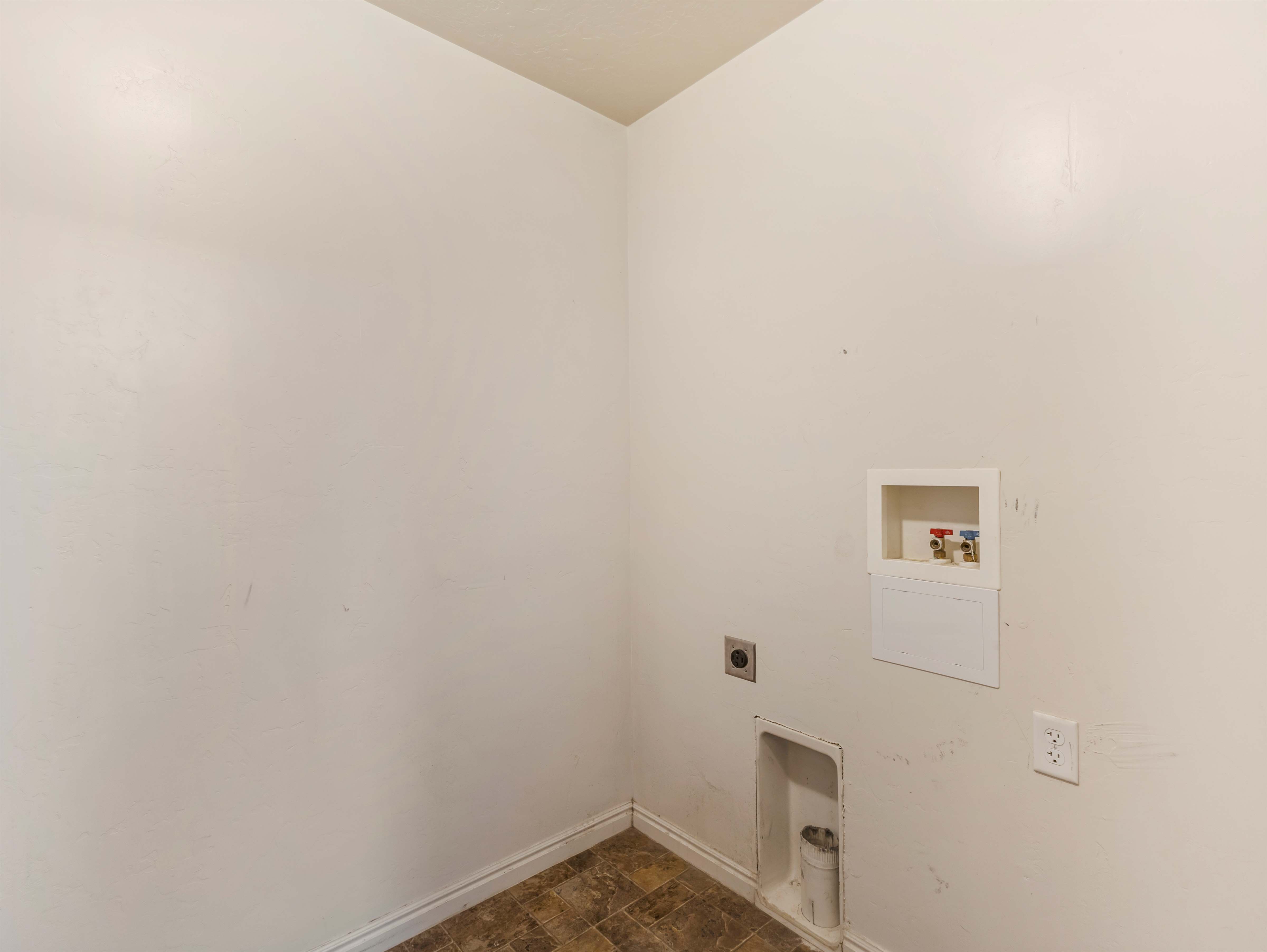 1907 N Bountiful Way, Saratoga Springs, UT 84045