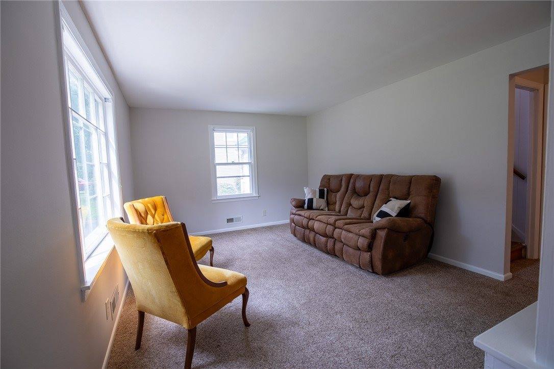 832 Dewitt Road, Webster, NY 14580