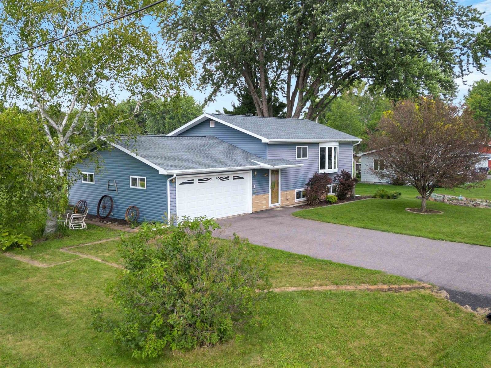 225 W 28th Street, Marshfield, WI 54449