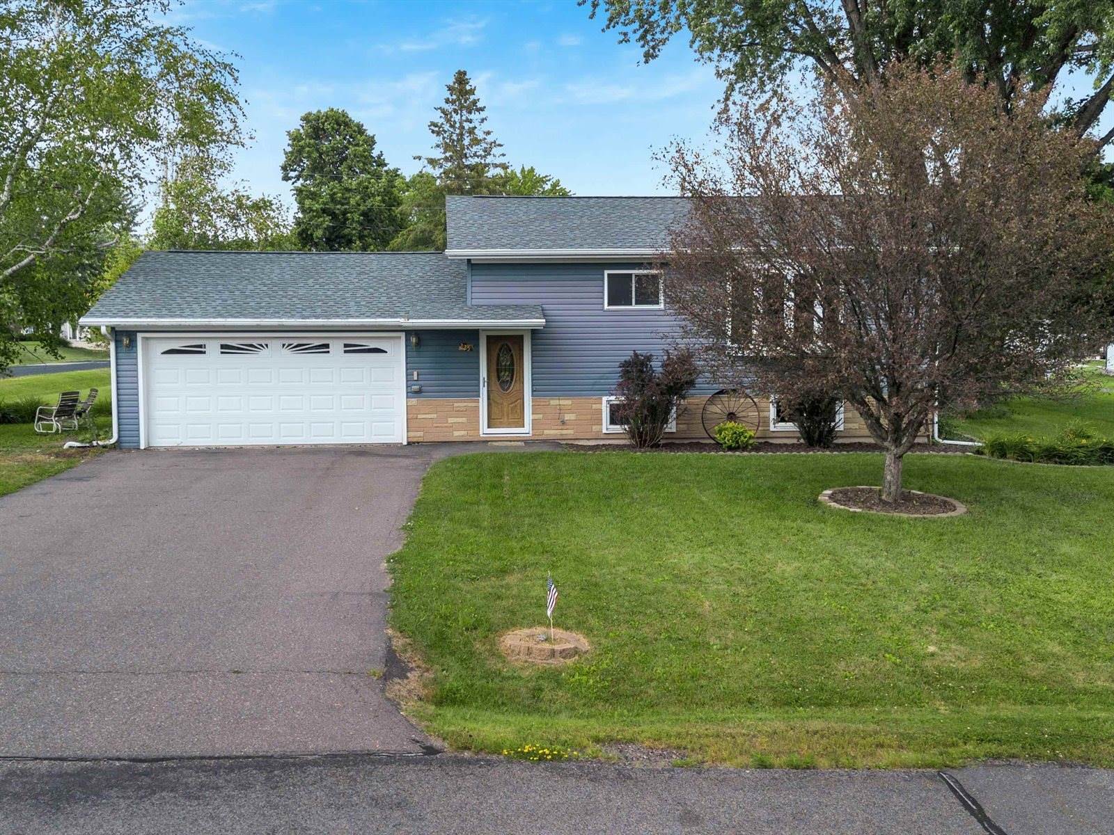 225 W 28th Street, Marshfield, WI 54449