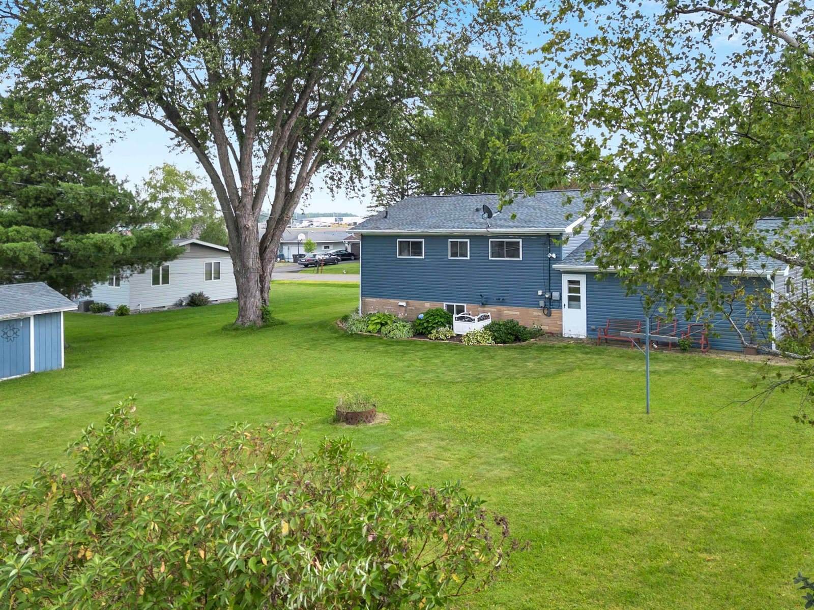 225 W 28th Street, Marshfield, WI 54449