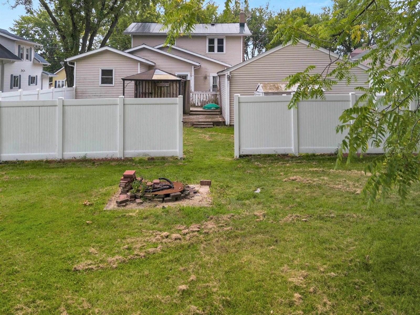 715 W Blodgett Street, Marshfield, WI 54449