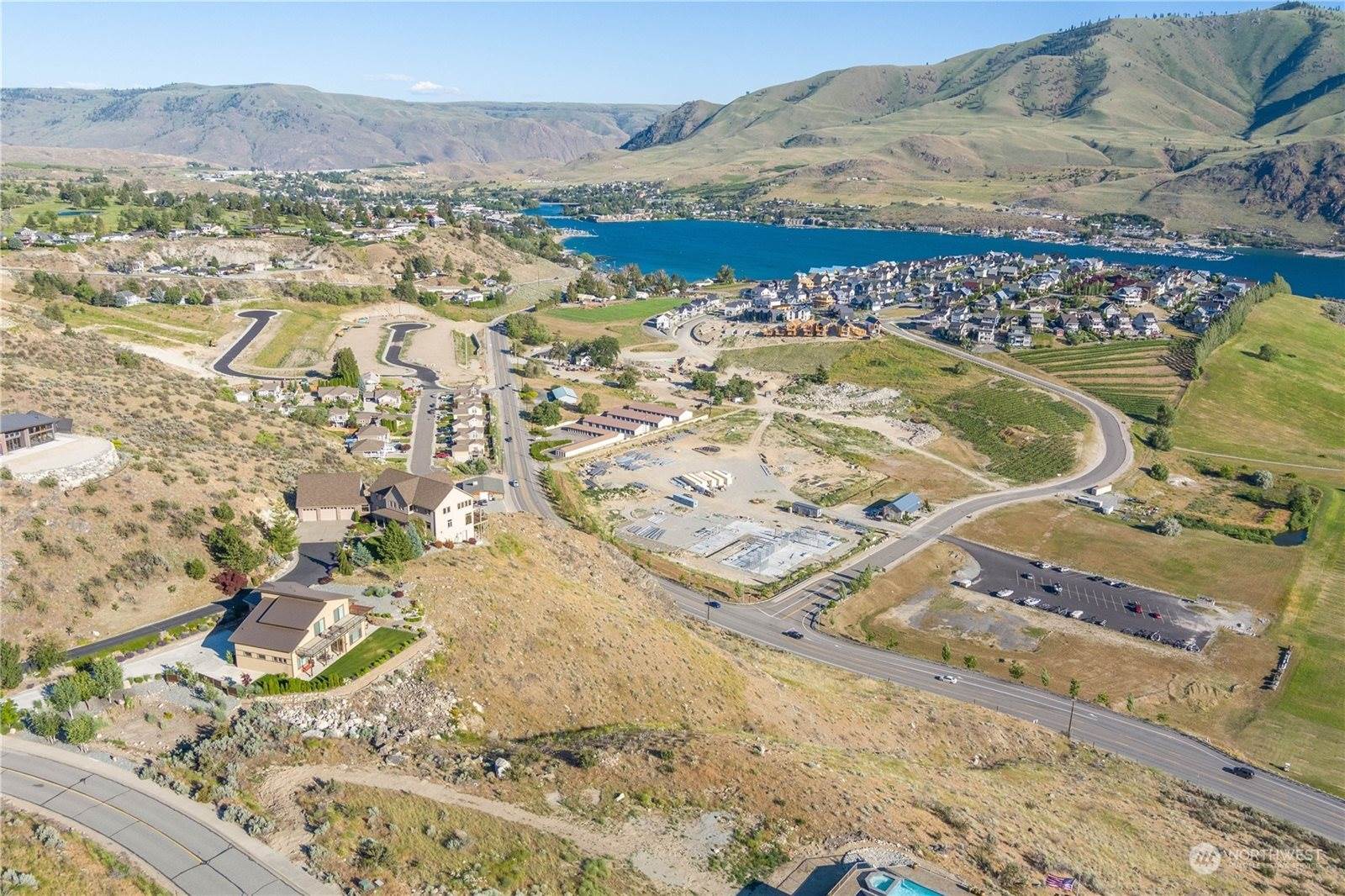 320 Orchard View Dr, Chelan, WA 98816