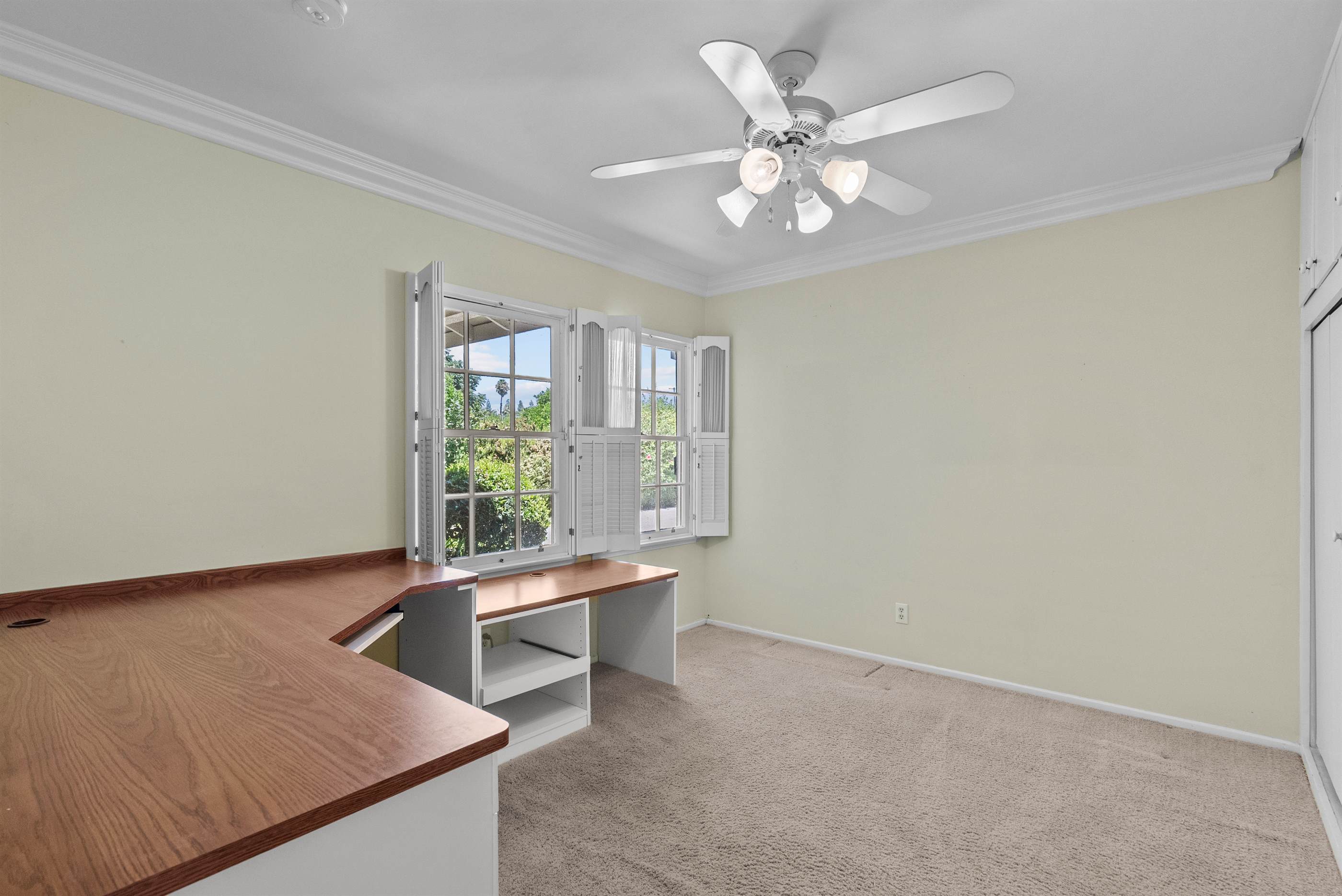 9521 Geyser Avenue, Northridge, CA 91324