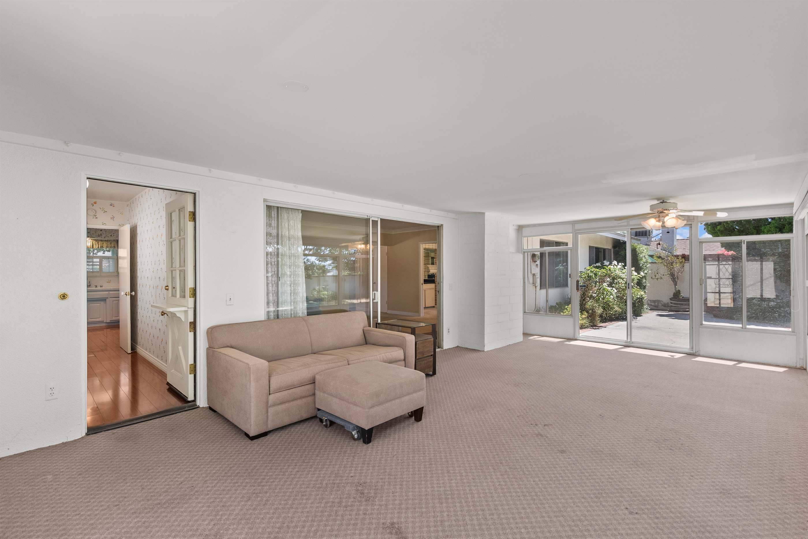 9521 Geyser Avenue, Northridge, CA 91324