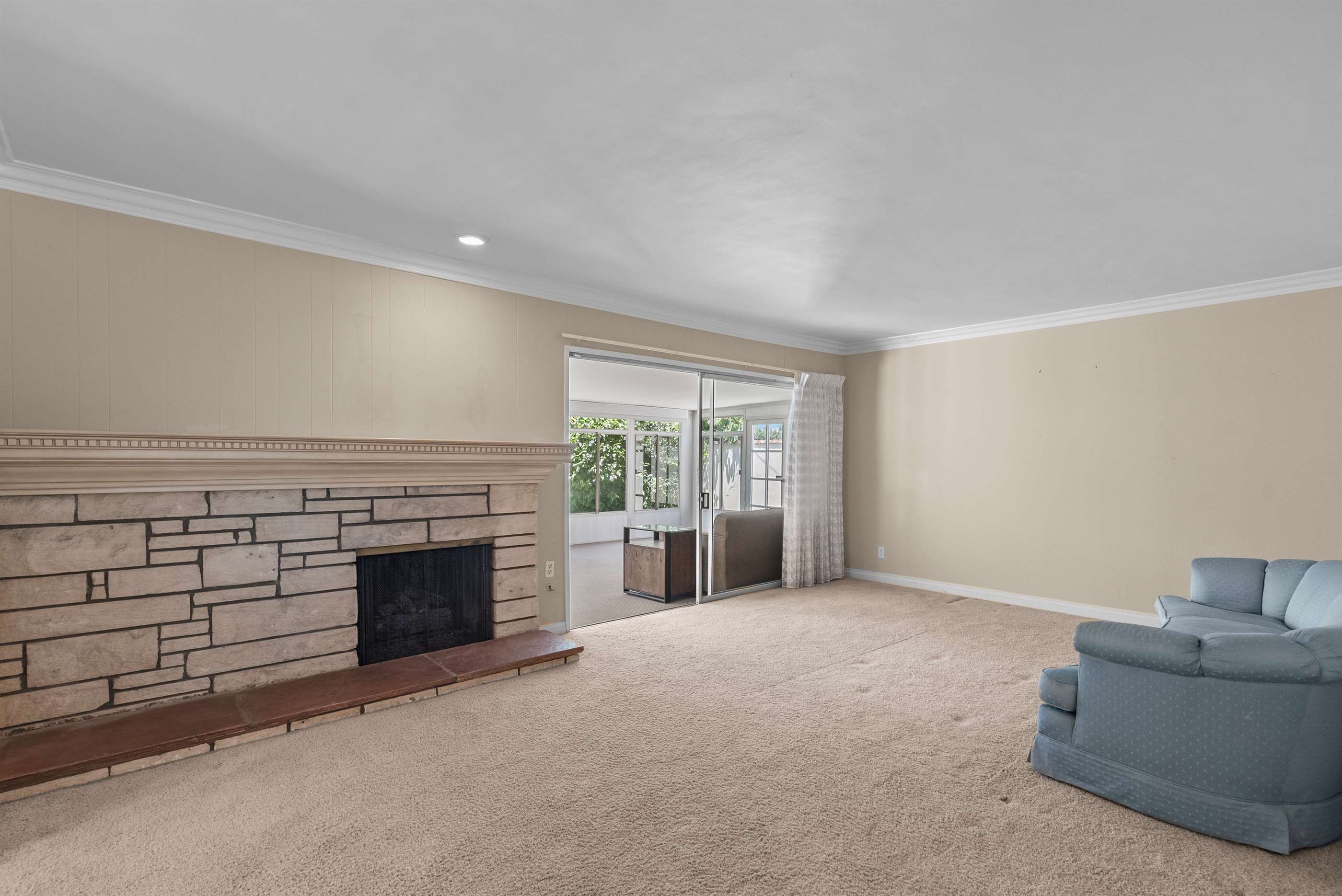 9521 Geyser Avenue, Northridge, CA 91324