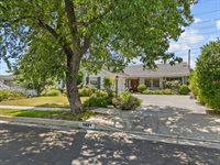 9521 Geyser Avenue, Northridge, CA 91324