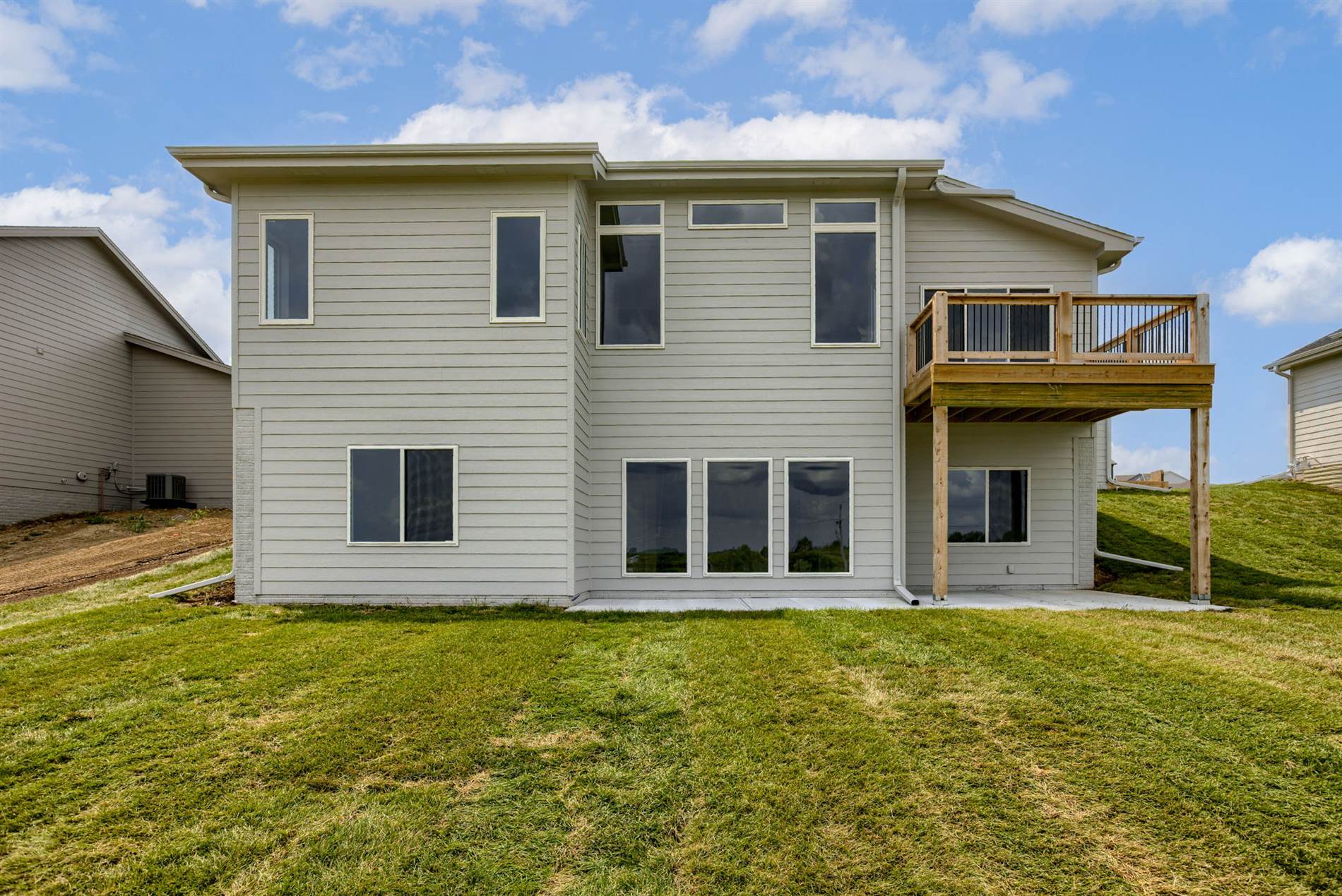 11015 N 169 St, Bennington, NE 68007