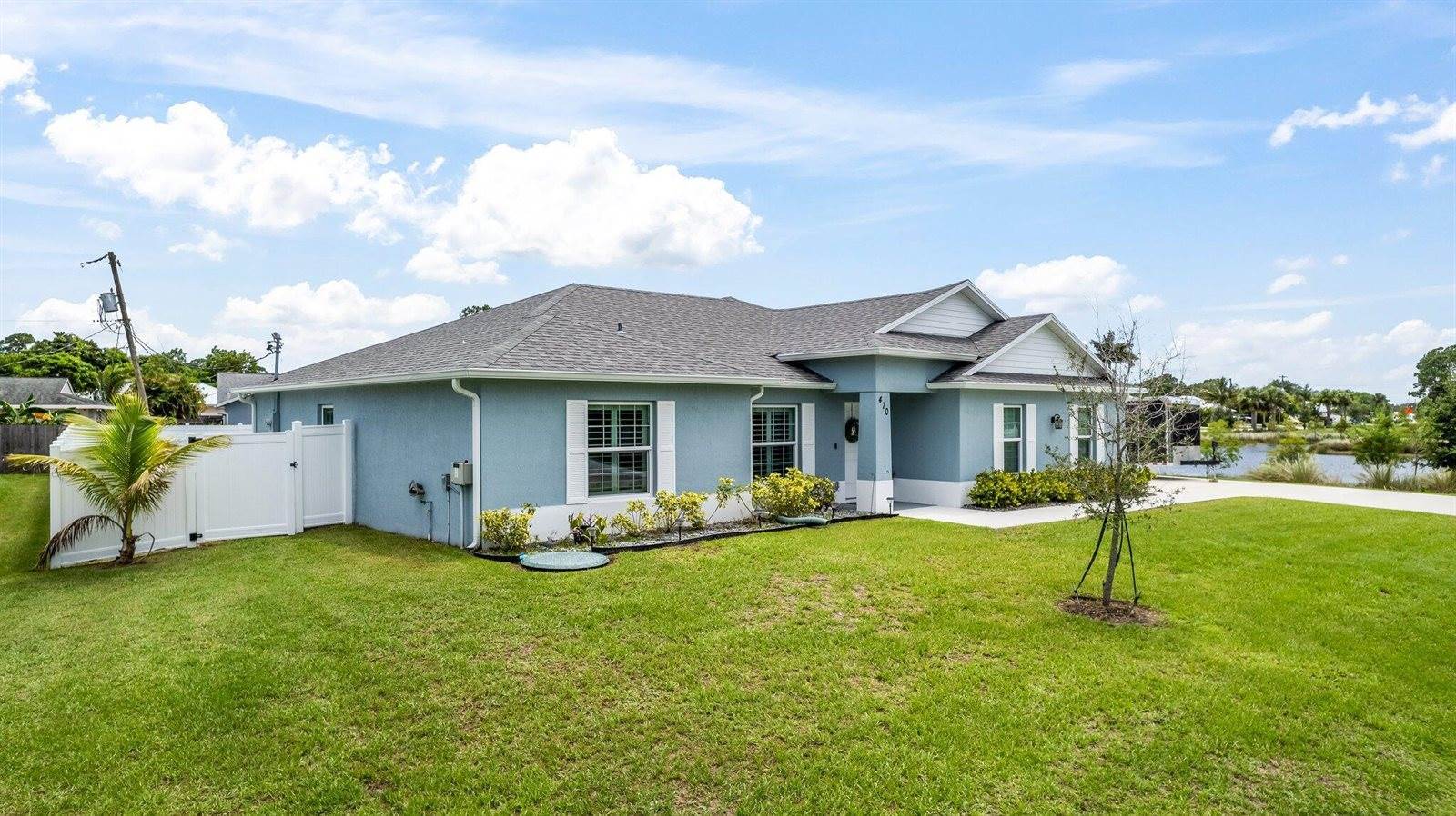 470 NW Concord Drive, Port Saint Lucie, FL 34983