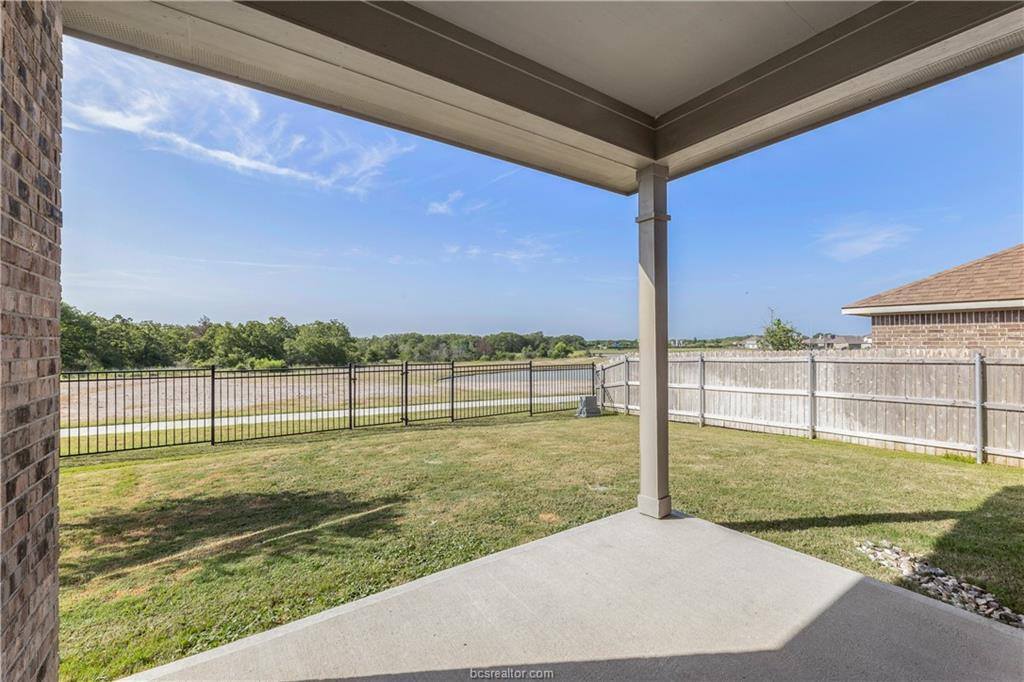 6332 Spartan Drive, College Station, TX 77845