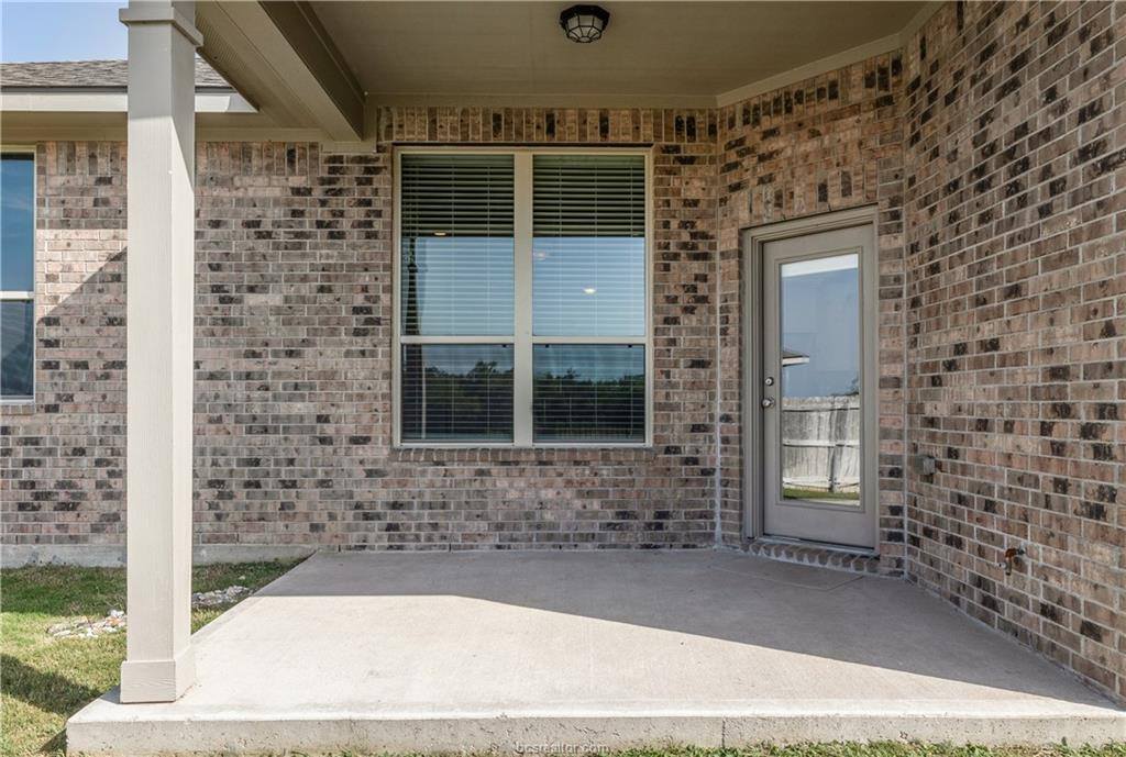 6332 Spartan Drive, College Station, TX 77845