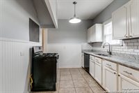 551 West Highland Blvd, San Antonio, TX 78210