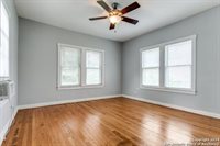 551 West Highland Blvd, San Antonio, TX 78210