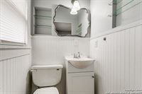 551 West Highland Blvd, San Antonio, TX 78210