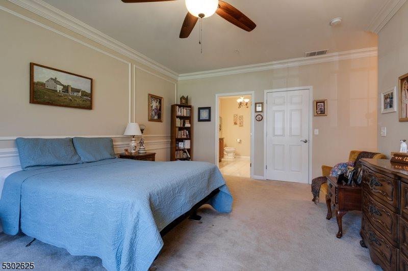 28 Zachary Way, Mount Arlington, NJ 07856