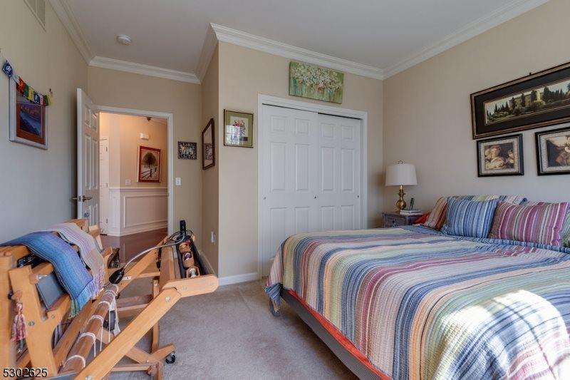 28 Zachary Way, Mount Arlington, NJ 07856